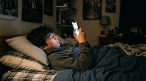 social media και ψυχική υγεία - εικόνα εξωφύλλου